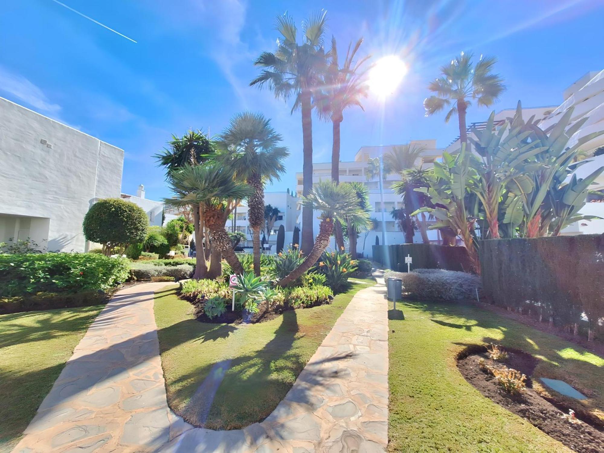 Gorgeous 2Br Apt. W/ Mountain View Puerto Banus Marbella Exterior foto